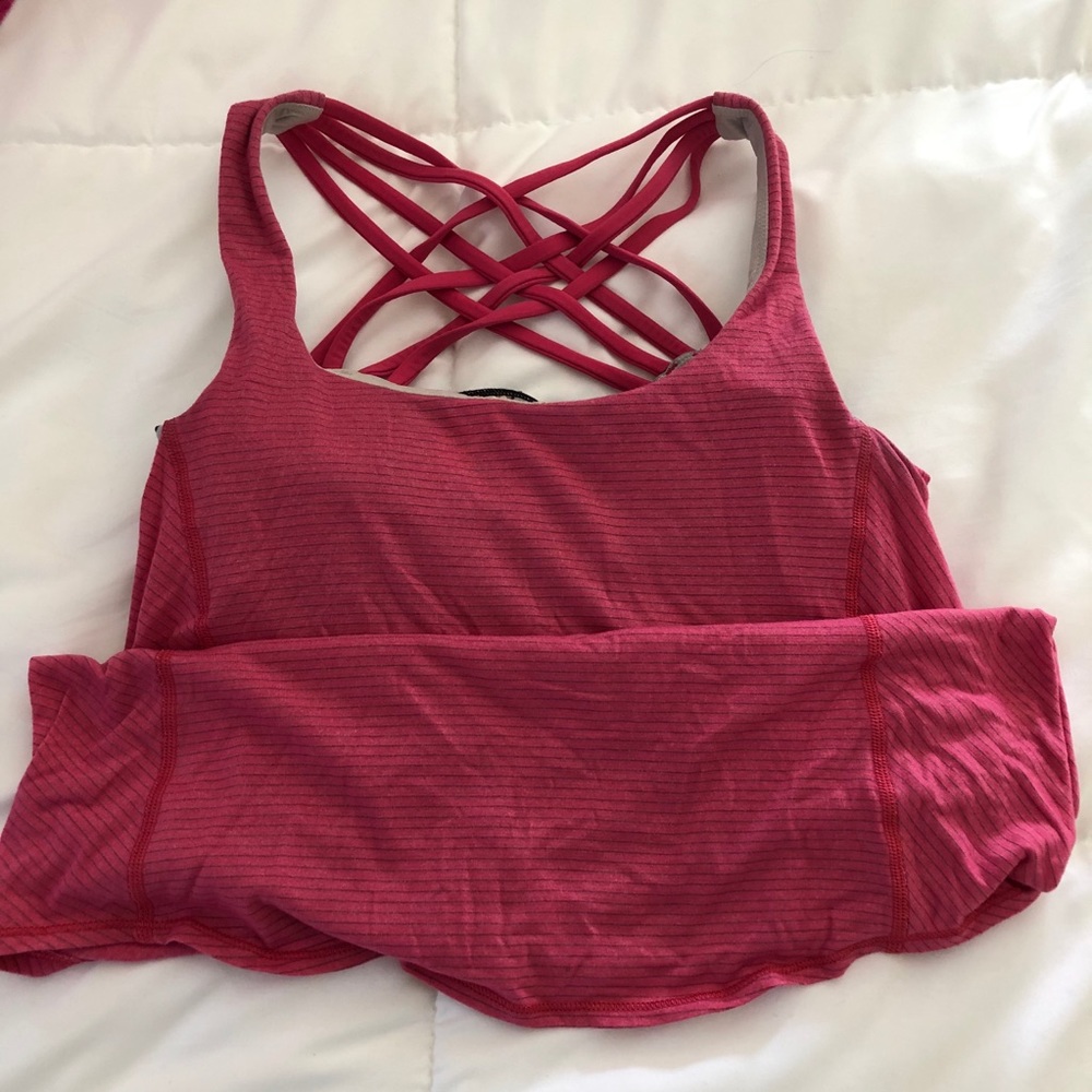 Lululemon Wild One top